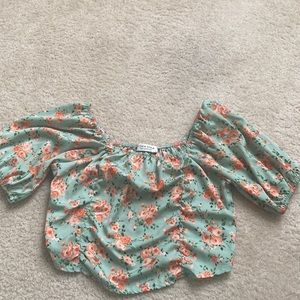 Flower detailed peasant blouse